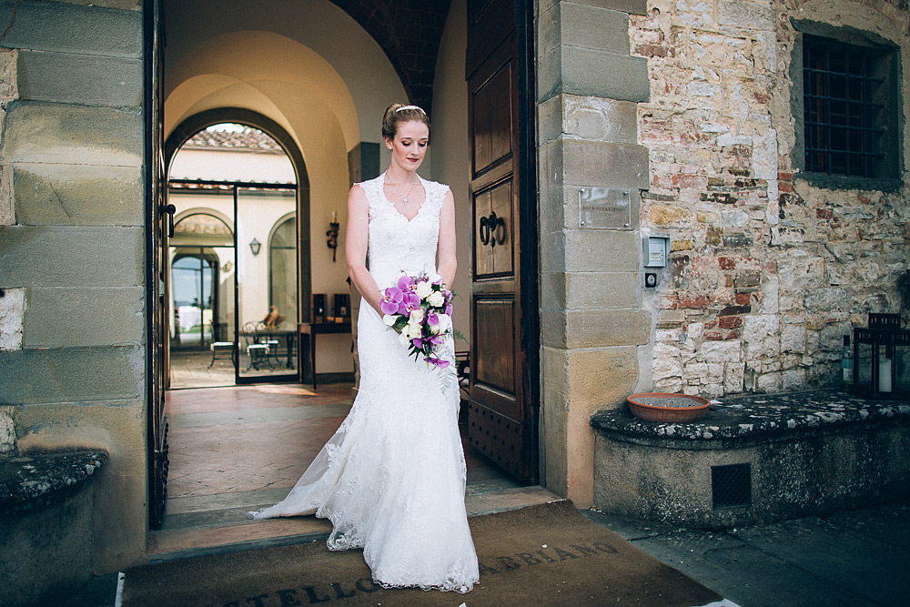 Tuscany countriside wedding photographer