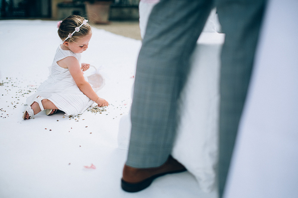 Tuscany countriside wedding photographer