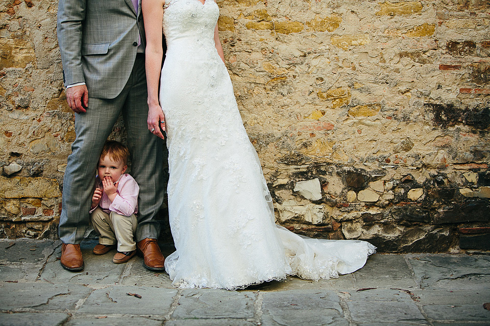 Tuscany countriside wedding photographer