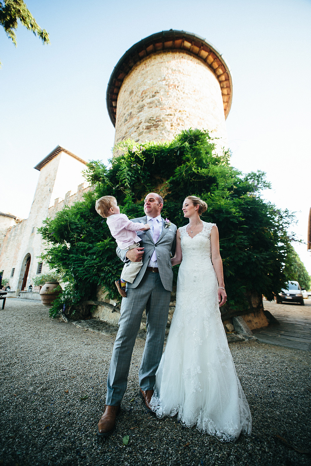 Tuscany countriside wedding photographer