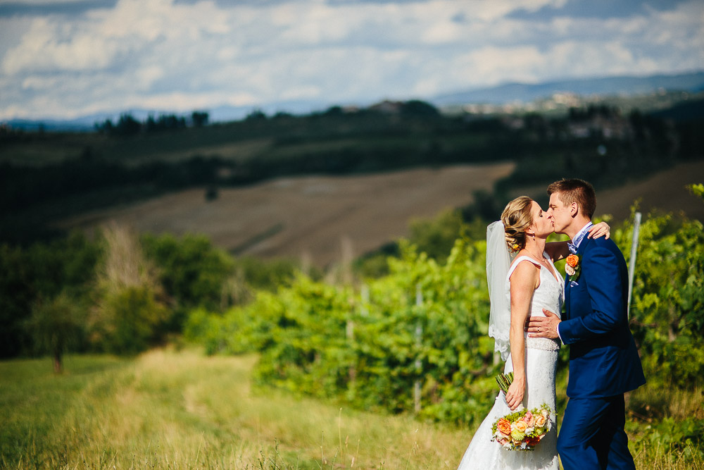 destination wedding photographer castello di tavolese tuscany alessandro ghedina
