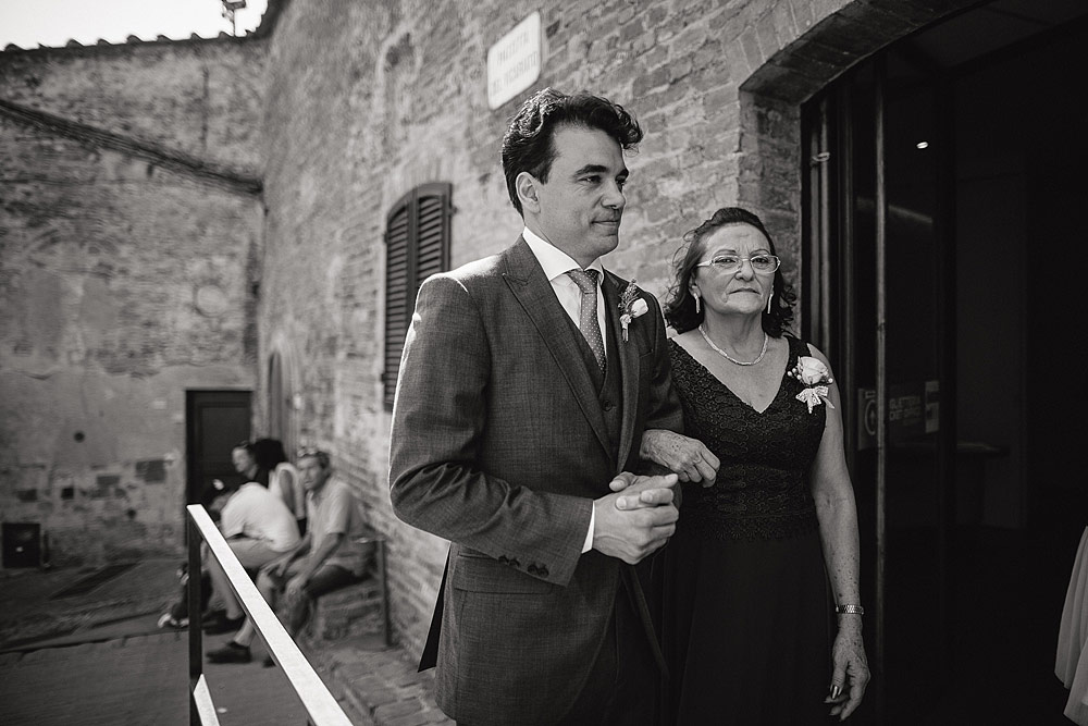 destination wedding castello di tavolese tuscany