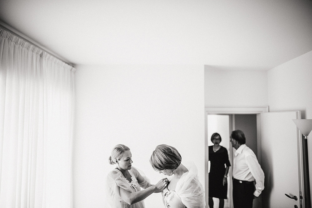 BOLZANO WEDDING PHOTO REPORTAGE CASTLE FLAVON