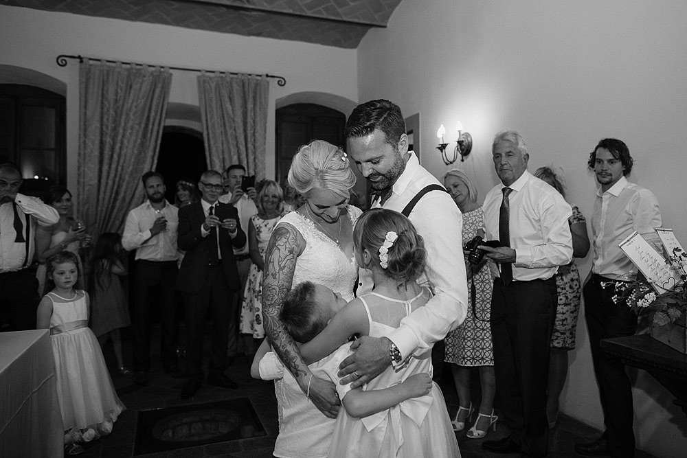 MATRIMONIO CASTELLO DI OLIVETO TOSCANA