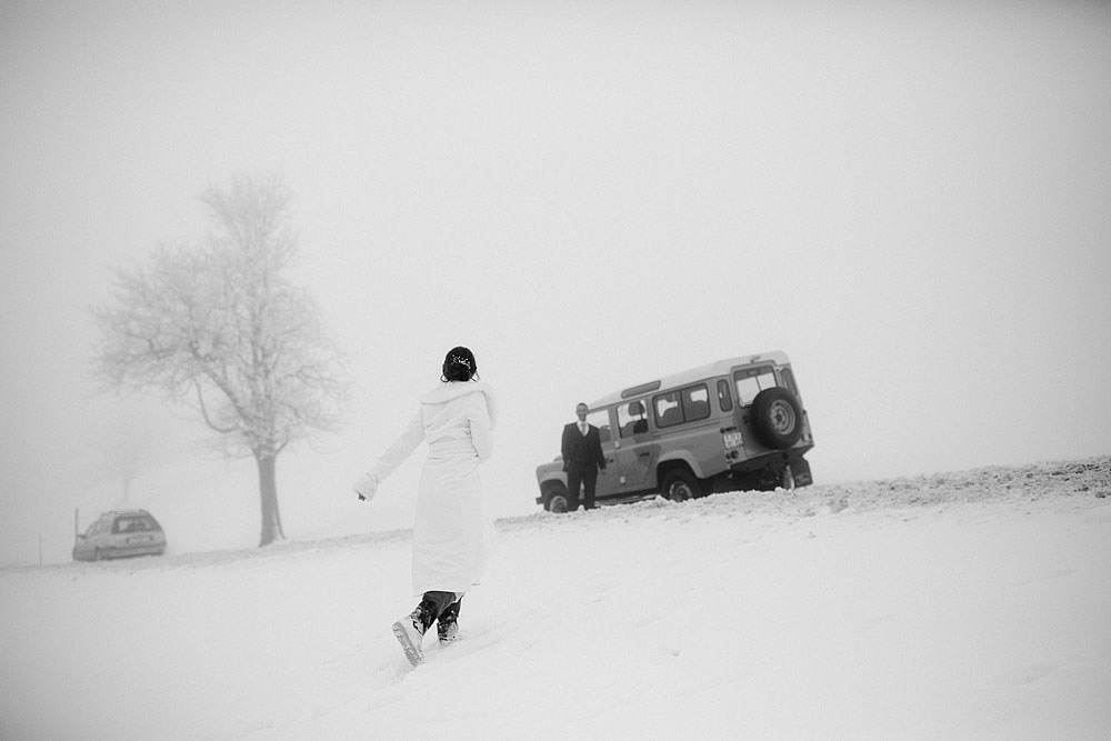 LUCERNE ROMANTIC WEDDING ON THE SNOW IN SWITZERLAND