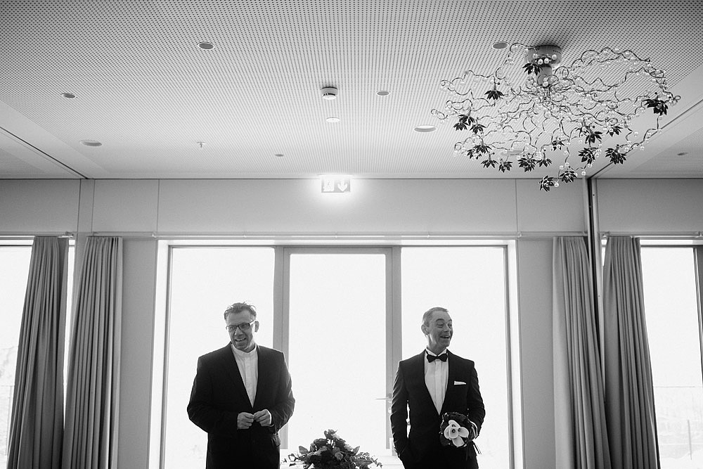 LUCERNE ROMANTIC WEDDING ON THE SNOW IN SWITZERLAND