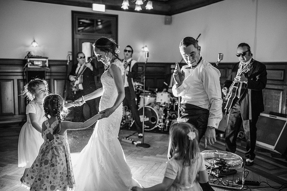 LUCERNE ROMANTIC WEDDING ON THE SNOW IN SWITZERLAND