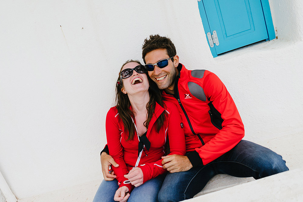 AGIOS SOSTIS BEACH COUPLE PORTRAIT IN MYKONOS EMANUELE & CAROL