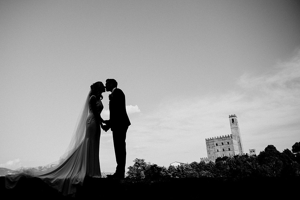 BORGO CORSIGNANO | POPPI WEDDING IN A CORNER OF PARADISE :: Luxury wedding photography - 30
