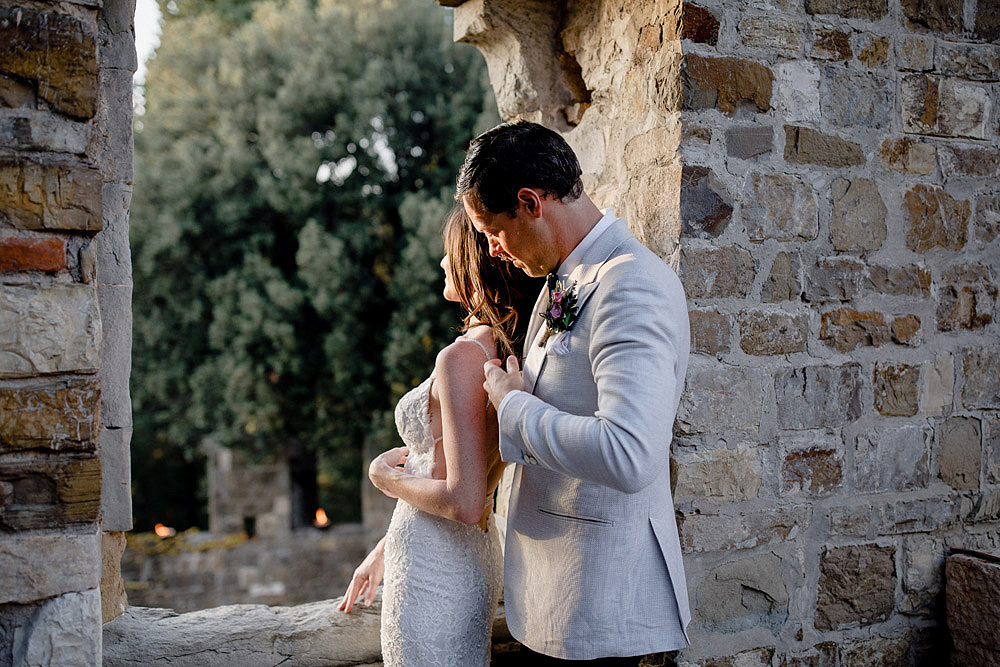 ART AND NATURE FOR A WEDDING AT CASTELLO VINCIGLIATA :: Luxury wedding photography - 43