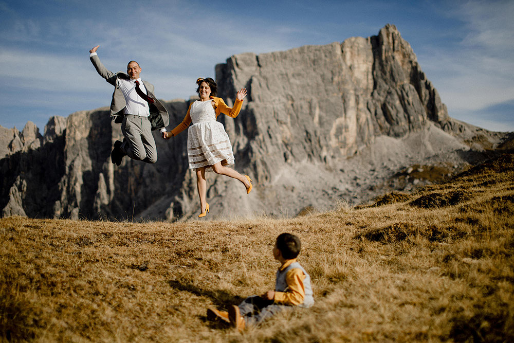 Wedding in Autumn Rustic and Vintage at Passo Giau