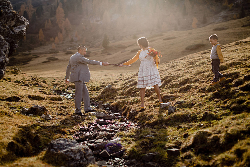 Wedding in Autumn Rustic and Vintage at Passo Giau :: Luxury wedding photography - 18