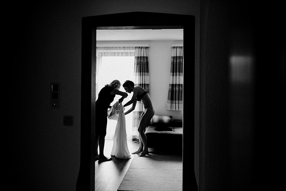 NOVACELLA WEDDING IN SOUTH TYROL DREAM LOCATION :: Luxury wedding photography - 12