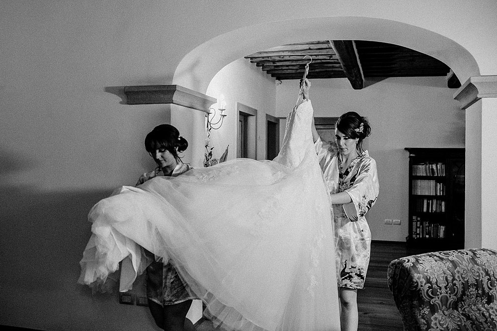TENUTA DI STICCIANO WEDDING IN THE HEART OF CHIANTI :: Luxury wedding photography - 13