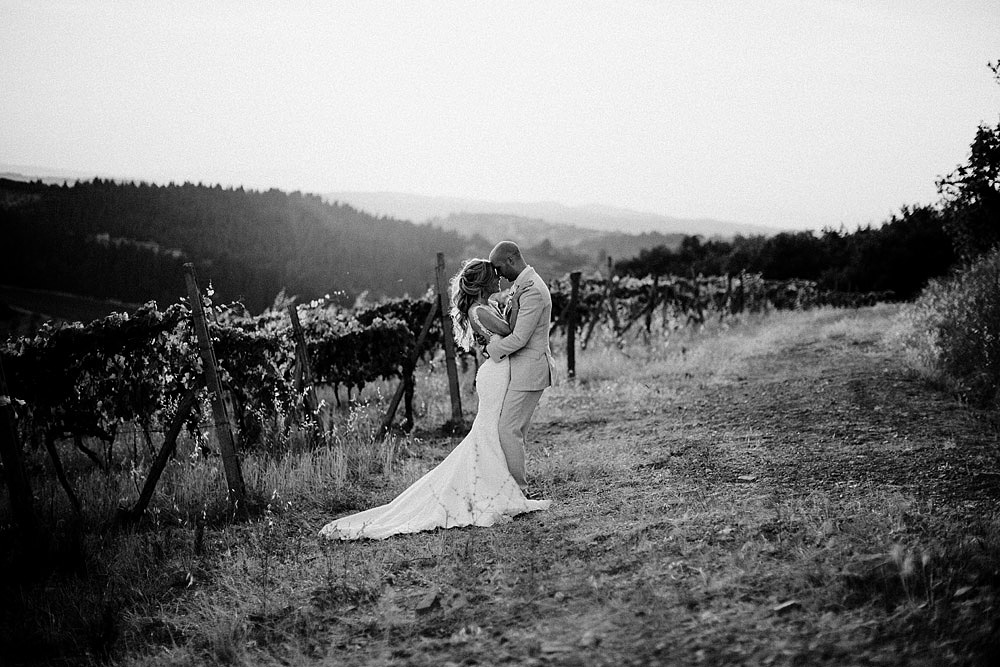 UN MATRIMONIO RUSTICO E ROMANTICO NEL CHIANTI TOSCANA