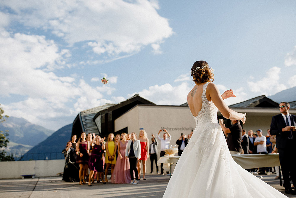 Un Matrimonio Colorato in Montagna | Ausserberg Svizzera :: Luxury wedding photography - 46
